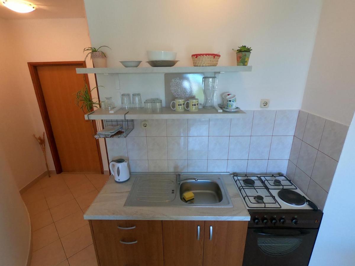 Apartments Stanko Петрчане Екстер'єр фото