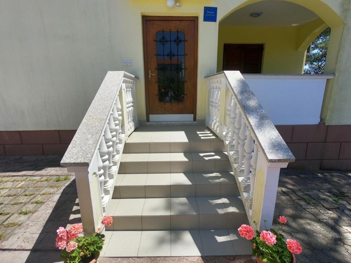 Apartments Stanko Петрчане Екстер'єр фото
