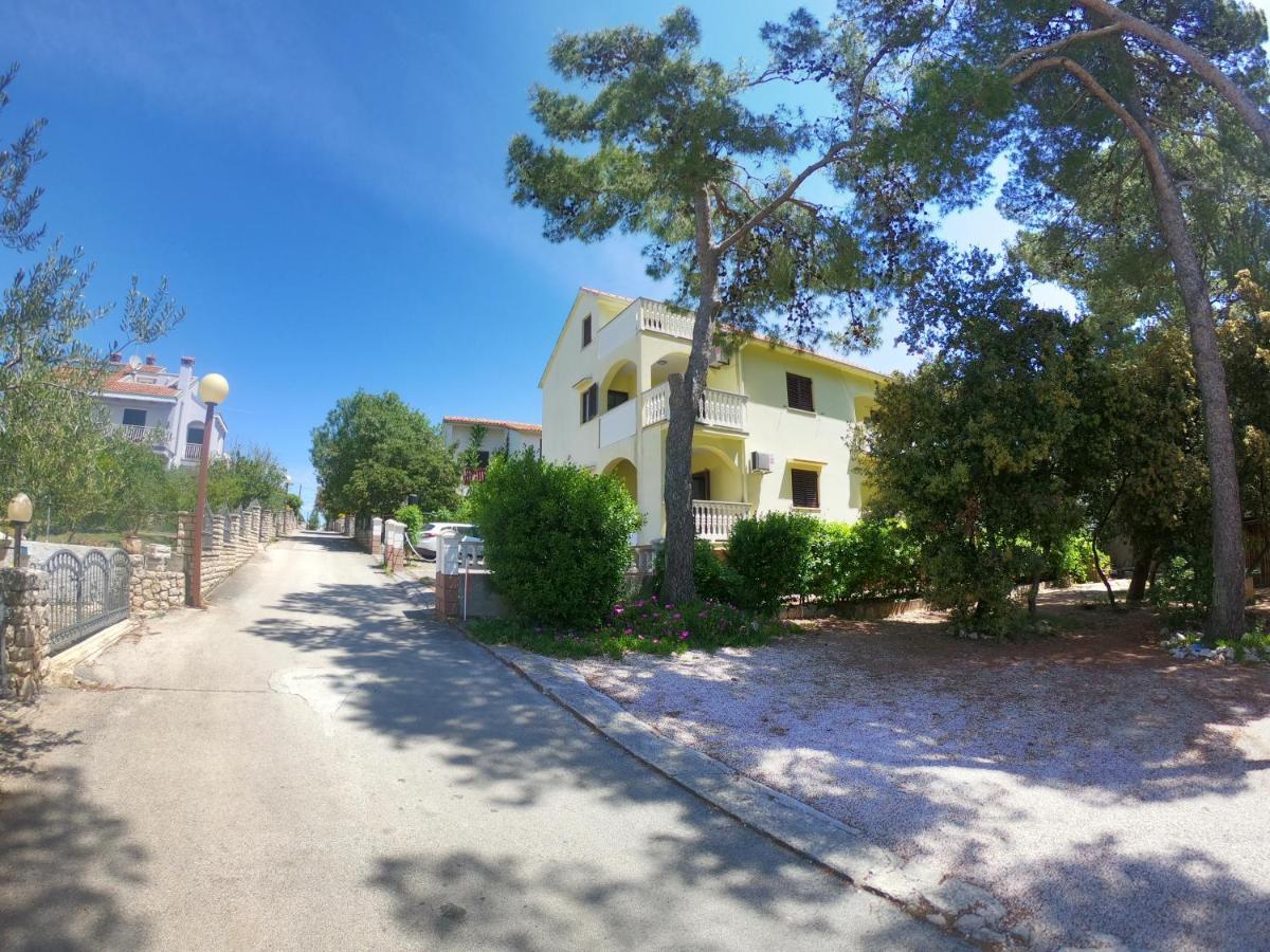 Apartments Stanko Петрчане Екстер'єр фото